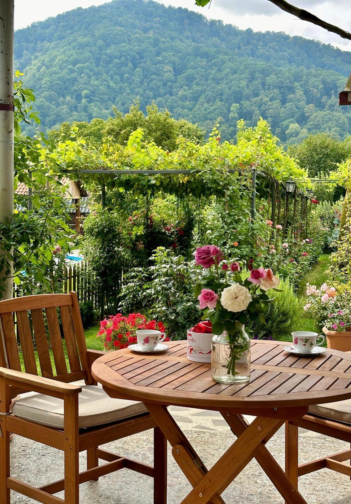 Guest House Gardenia & Wine Cellar 라고데키 외부 사진
