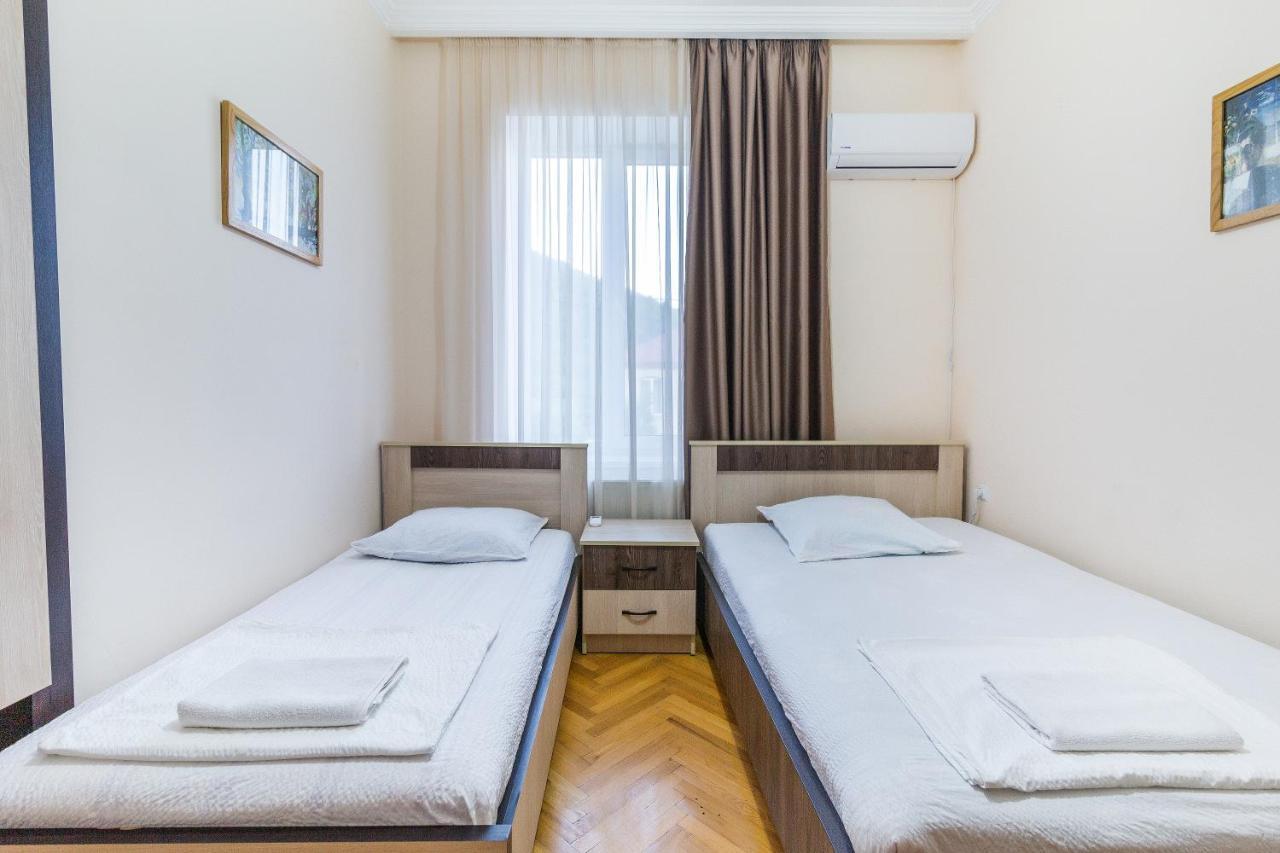 Guest House Gardenia & Wine Cellar 라고데키 외부 사진